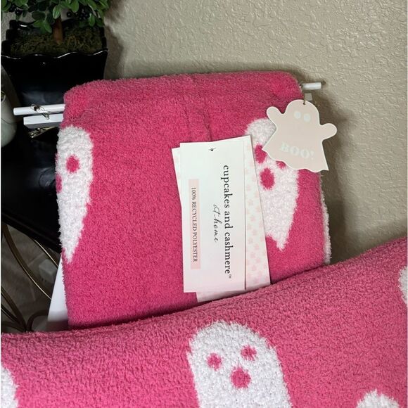 Cupcakes and cashmere halloween pink ghost throw blanket and pillow - Picture 5 of 5